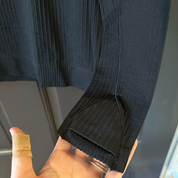 Lululemon Rest Less Pullover Ribbed Black 10 - Picture 5 of 7